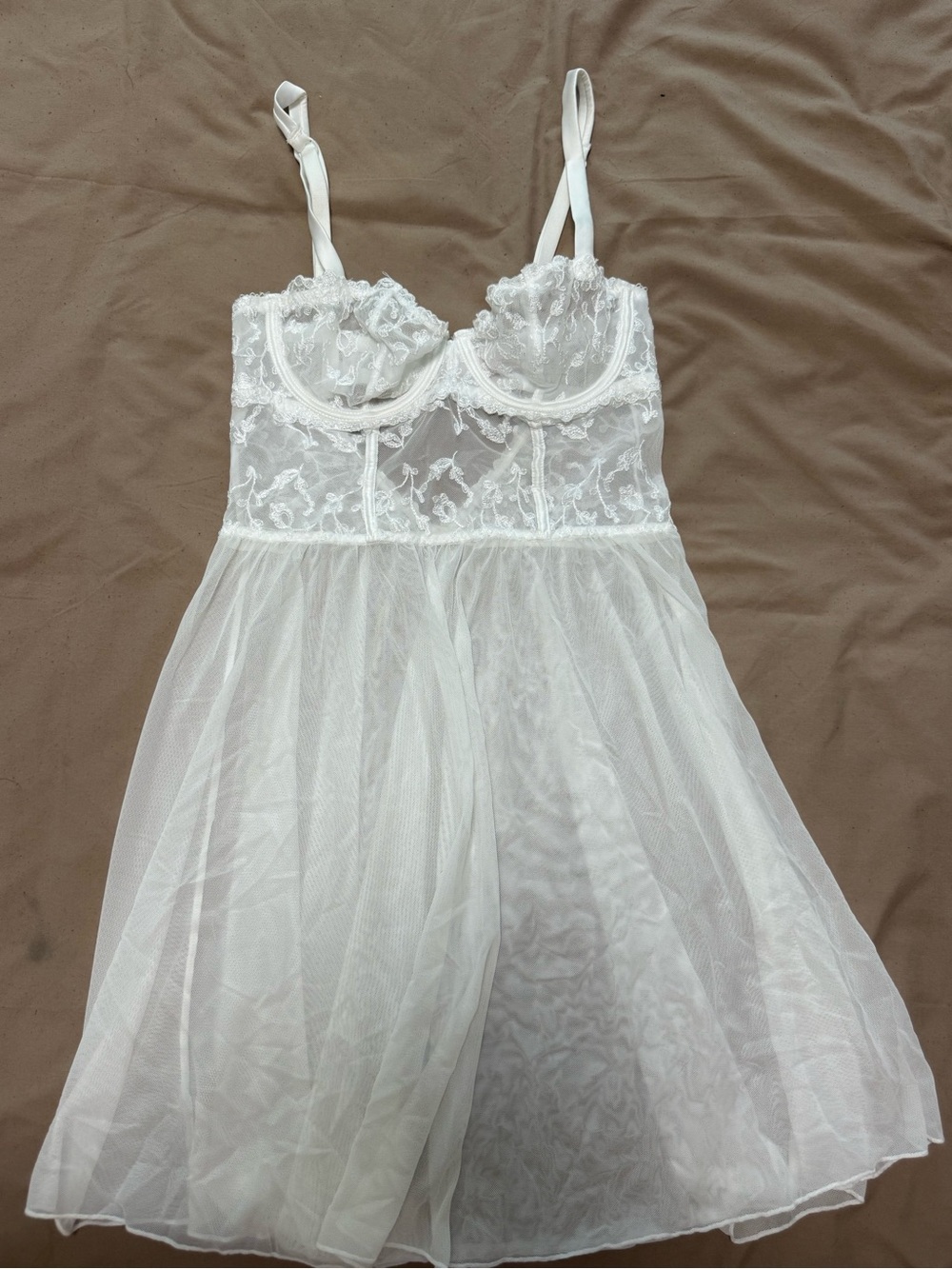 La Vie En Rose White Sheer Lace Chemise with Underwire